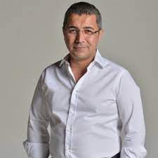 Tam adı abdurrahman veyis veyis ateş , 8 nisan 2005 'te kurulmuş bir haber kanalı olan ve 2006 yılında atr adıyla test yayınına. Veyis Ates Kimdir Nereli Kac Yasinda