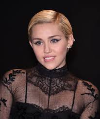 Miley cyrus's hairstyles are iconic when it comes to how to best wear medium to short cut hairstyles. Miley Cyrus Hairstyles Miley S Short Long Hair Fashion Gone Rogue