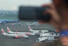 Book online with thai lion air to enjoy flights at the lowest fares to 44 destinations. Lion Air Batal Mendarat Di Pontianak Karena Cuaca Buruk Republika Online