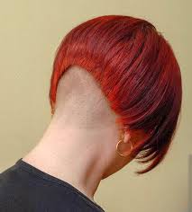 Pour mettre en évidence ce côté rasé, son coiffeur. 1001 Idees Carre Plongeant Nuque Rasee Le Style Dans Le Cou