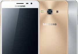Begitu juga dengan pilihan warna yang tersedia masih sama. Samsung Launches Galaxy J3 Pro In China