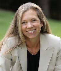 Joan Ingraham's Instagram, Twitter & Facebook