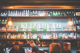 Entdecke rezepte, einrichtungsideen, stilinterpretationen und andere ideen zum ausprobieren. Bar Elizabeth Geschlossen Freiburg Badische Zeitung Ticket