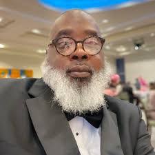 Larry James's Instagram, Twitter & Facebook