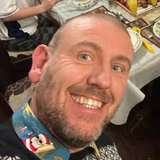 🗣️ Gary Neville: “l used to love playing at Anfield, 90 minutes worth of  insults about my appearance, mainly from blokes who looked like extras off  Planet of the Apes.” “I remember