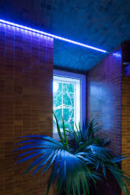 Rivestimento Bagno Mosaico In Legno E Luce Led Dimmerabile Dimmable Led Lights Dimmable Led Led Lights