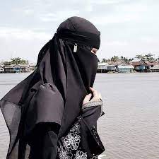 pin by رائد مسعد احمد البدوي on بنت منقبة in 2020 niqab fashion muslim girls muslim women