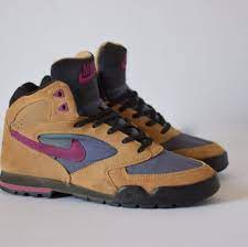 Nike mens hiking boots?… all of these above questions make you crazy whenever coming up with them. Nike Acg Hiking Shoes Mens