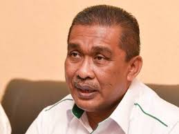 He has also served as the member of parliament for kota bharu since may 2013. Isu Ahli Parlimen Orang Kenamaan Terima Bpn Selesai Takiyuddin