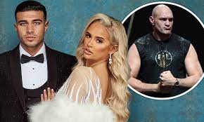 World boxing council world heavy title. Love Island S Tommy Fury Will Propose To Molly Mae Hague If Brother Tyson Wins Boxing Match Daily Mail Online
