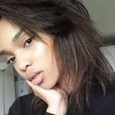 Clara Sanders's Instagram, Twitter & Facebook