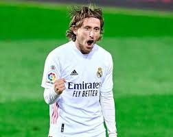 Детская футболка игрока футбольного клуба реал мадрид лука модрич (luka modrić) 2017/2018. Hose Feliks Dias Marca Luka Modrich Prodlil Kontrakt S Realom Do 2022 Pena Madridista Baku Real Madrid Azerbaijan Supporters Club Facebook