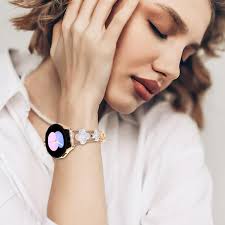 Bracelet trèfle compatible Samsung Galaxy 440 mm 42 mm/Watch 4 Classic 42  mm 46 mm/Watch 540 mm 44 mm/Watch 5 Pro 40 mm 45 mm, luxueux bracelet  simple pour femme, Laiton, Diamants synthétiques : Amazon.ca: Électronique