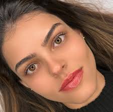 SOBRANCELHAS NATURAIS