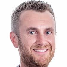 Charlie Hicks's Instagram, Twitter & Facebook