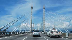 Jembatan penang (jambatan pulau pinang dalambahasa melayu) adalah sebuah jembatan tol dua jalur yang menghubungkan. Polis Sekat Trafik Keluar Pulau Pinang