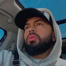 Abel Tekle's Instagram, Twitter & Facebook