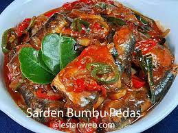 Semur ikan tenggiri yang satu ini yang punya rasa gurih, manis, dan asam segar. Sambal Ikan Sarden Segar
