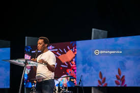 Listen to worship service with pastor dare adeboye by powerwaves for free. Pastor Dare Adeboye Ministering On The The Rccg Holy Ghost Service Facebook
