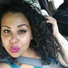 Stream Marilyn Muniz music