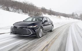 Compare the 2019 lexus es with 2019 toyota avalon, side by side. The Car Guide S Best Buys For 2021 Lexus Es Toyota Avalon The Car Guide