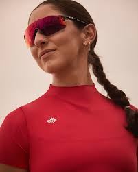 Olympic Silver Medalist Paris 2024 & @leftonfriday Ambassador  @melissahumanaparedes showing us how it's done. 🏐 #leftonfriday