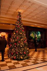 New York Hotels Deck Their Halls For Christmas Essex Homes Hotel Decor Luxury Art