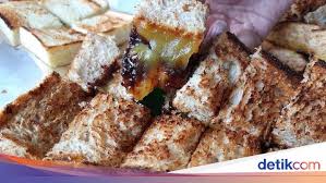 Sudah memiliki 126 cabang outlet di jabodetabek, bandung dan surabaya. 5 Roti Bakar Legendaris Asli Bandung Jadul Tapi Bikin Kangen