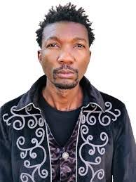 Dennis Everton's Instagram, Twitter & Facebook