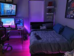 You could play your games on the bed or sofa, but … 30 Cool Gaming Room Ideas For Your Dream Home