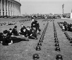 Athletes from germany have taken part in most of the olympic games since the first modern games in 1896. German Ss Troops Relaxing At The 1936 Olympic Games In Berlin Rare Historical Photos