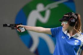 Η ελληνίδα, δις ολυμπιονίκης, πραγματοποίησε πολύ καλή εμφάνιση και με επίδοση 294/300 στις βολές ακριβείας, κατέχει την 2η θέση κι. Xryso Metallio Gia Thn Ellada Apo Thn Korakakh Se Pagkosmioys Agwnes Skopobolhs Binteo Value For Life