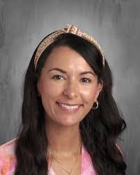 Emily Binder's Instagram, Twitter & Facebook