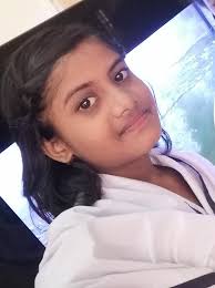 My best friends in school days Mala and Jasmine kanmani. Miss you two.