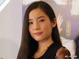 蓮佛美沙子のインスタに「かわいい！」 松岡茉優と吉田羊に「似てる」との声も – grape [グレイプ]