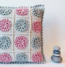 Dada S Place December 2013 Crochet Pillow Pattern Crochet Cushion Cover Crochet Flower Squares