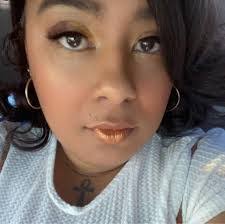 Monique Camacho's Instagram, Twitter & Facebook