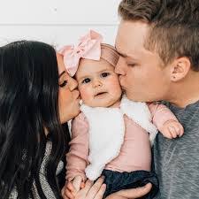 Avery Mears's Instagram, Twitter & Facebook