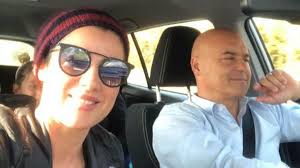 Nella vita di tutti i giorni, invece, luca zingaretti si prende cura di ciò che ha di più prezioso, le sue donne: E4ck8b6t Cdawm