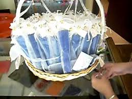 En este post te damos ideas para decorar una boda de oro de manera original y bonita. Abanicos De Madera Para Detalles De Boda Mov Youtube