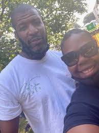 Della Crews's Instagram, Twitter & Facebook