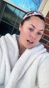 The fake accounts are running RAMPANT😅