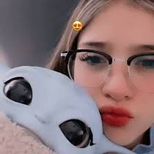 Abril Cabrera (abrilcabreralola)