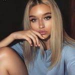 Natasha Redding's Instagram, Twitter & Facebook