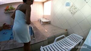 Coroa dando a buceta para um jovem rapaz escondia do corno - XNXX.COM