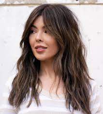 From identifying your face shapes to best haircuts for round faces we have it all. 50 Hairstyles For Round Faces From Classic To Modern Hair Adviser