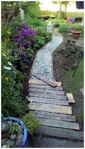 Pin By Cayenne Kramer On Exterior Front Yard Landscaping Garden Landscape Design Walkway Landscaping