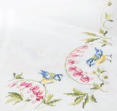 Kit Pour Nappe A Broder Point De Tige Lance Arriere De Croix Mesange Bleue Et Coeur De Marie Amazon Fr Cuisine M Crochet Tablecloth Crochet Table Cloth