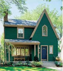 Dinding kayu bagian luar rumah bisa anda cat dengan warna biru tua kemudian untuk tiang rumah bisa dicat dengan warna putih. 5 Desain Rumah Kayu Sederhana Bergaya Eropa