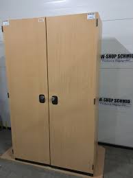 Oben und unten an der schranktür befinden sich zwei lüftungsschlitze. Bw Bundeswehr Spind Schrank Unterkunft Sattelspind Sattelschrank Reiterspind Buche Dekor 120 Cm Bwshop Schmid